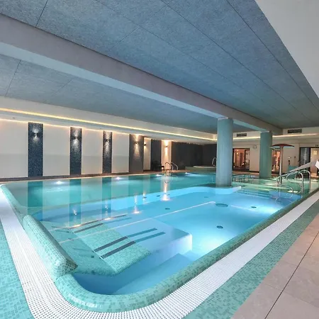 Mlyn Aqua Biblioteka 4*