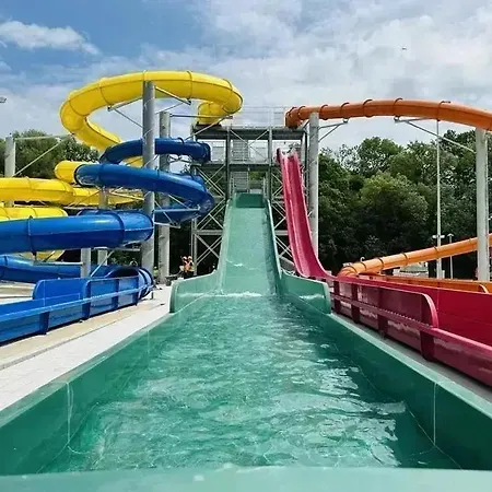 Mlyn Aqua Biblioteka エルブロンク